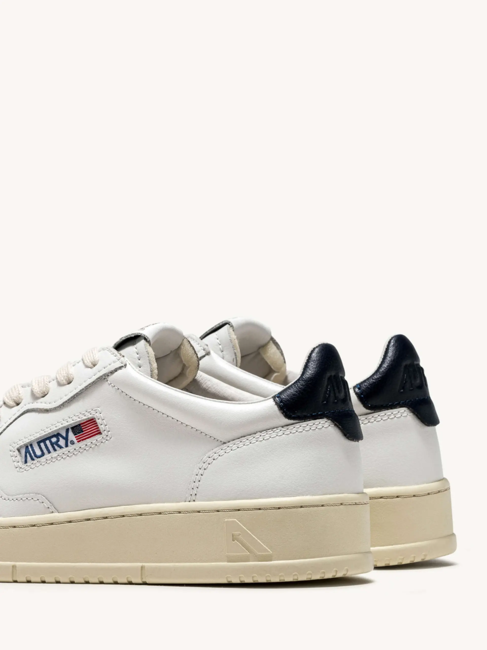 Medalist Low Sneakers - Image 2