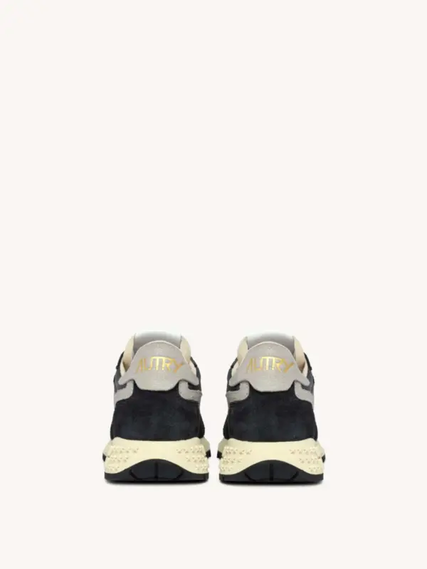 Sneakers - Image 3